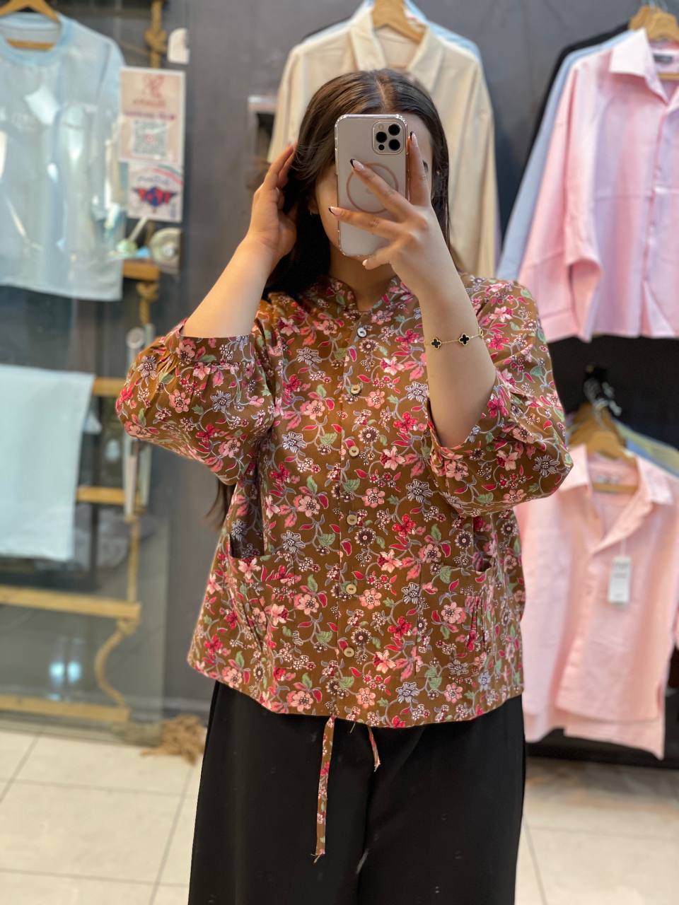 شومیز زنانه نخی گلدار دوجیب